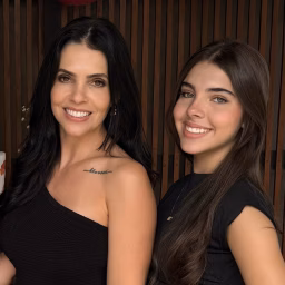 Maria Clara e Tia Mari 