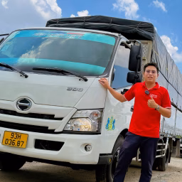 Hino Hồ Chí Minh