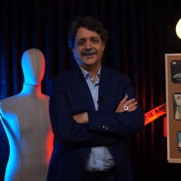 Savaş Kurtbaba