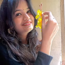 Mehndi artist ayra