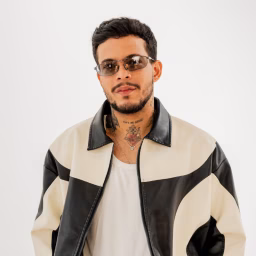 Felipe Amorim - Topic