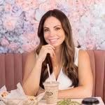 Dr. Alexandra Lourdes